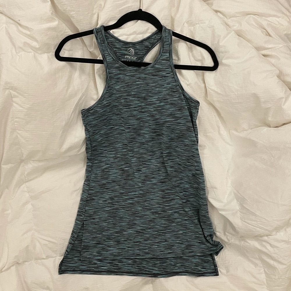workout tank